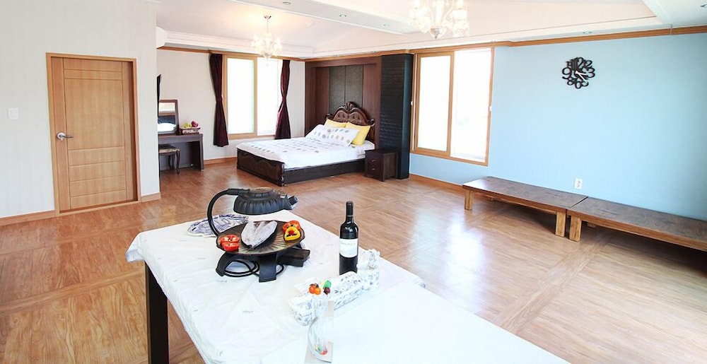 Namhae 1 Night 2 Days Pension 6/20