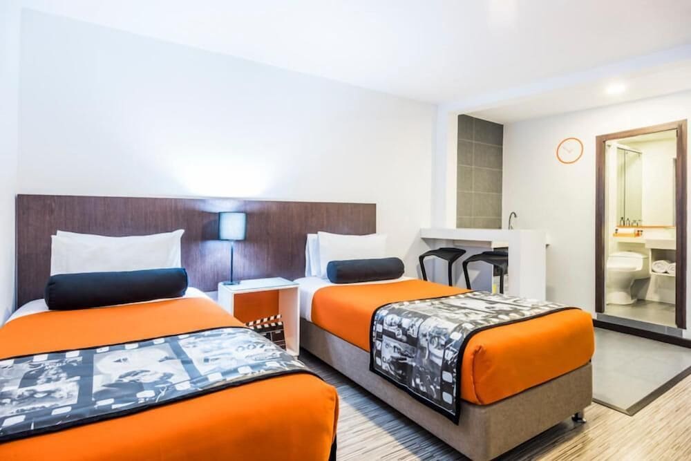 Hotel DC Feria 21/61