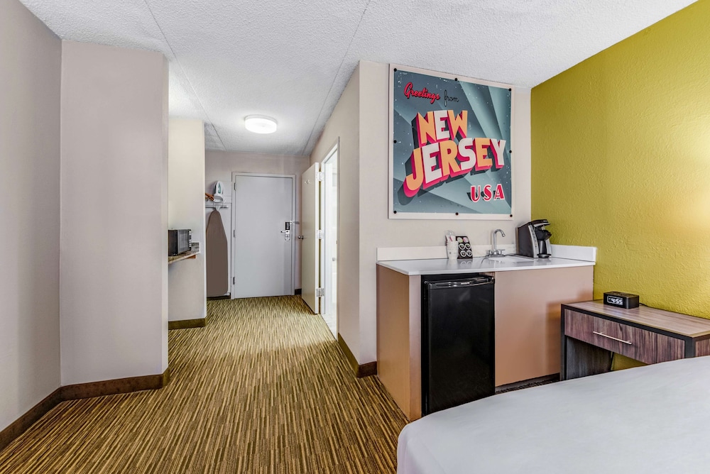 SureStay Plus Hotel by Best Western McGuire AFB Jackson 15/40