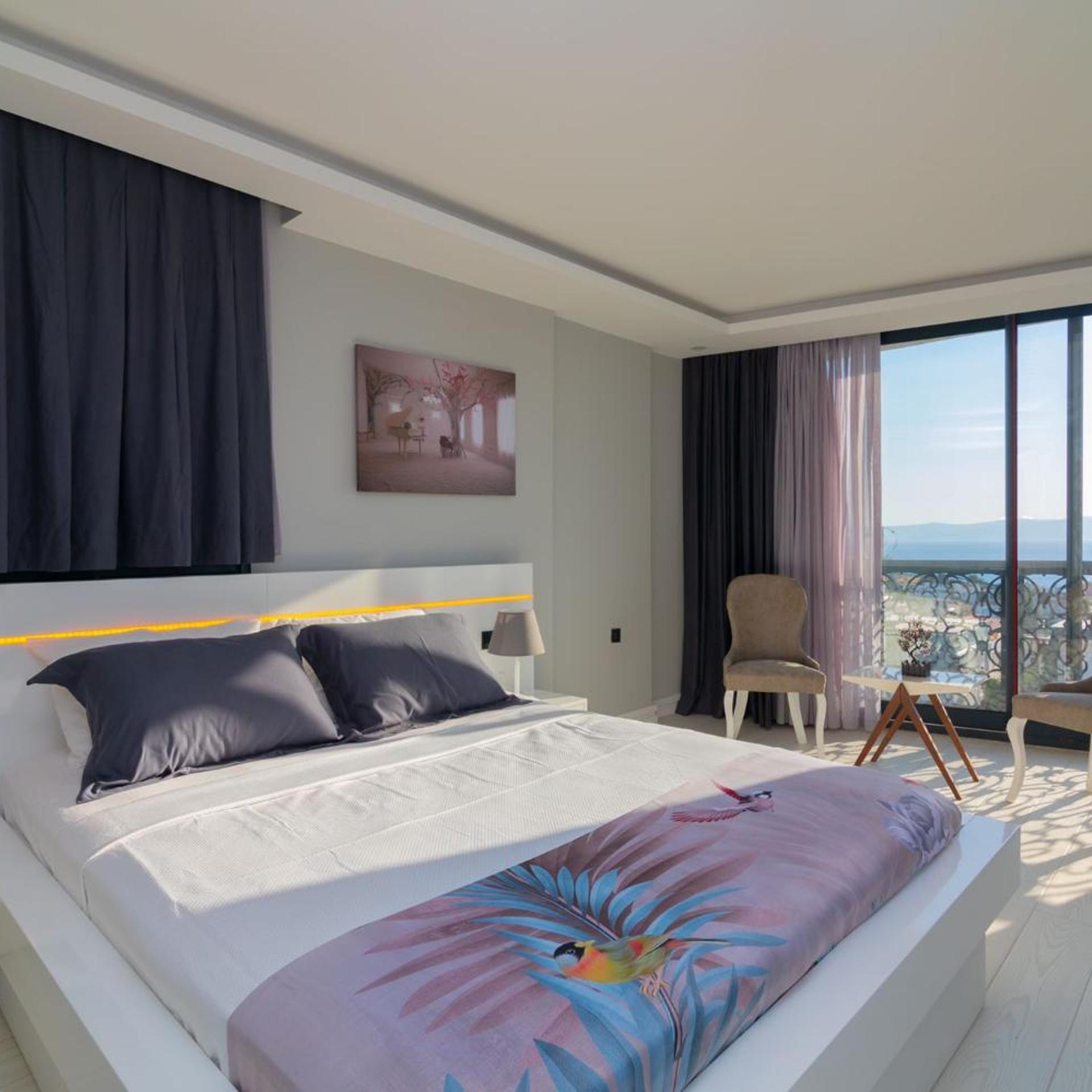 My Leos Hotel 12/50