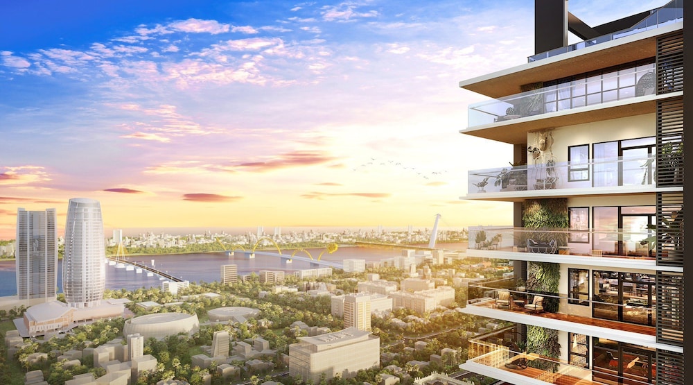 Centre Point Danang Hotel & Residence 44/47