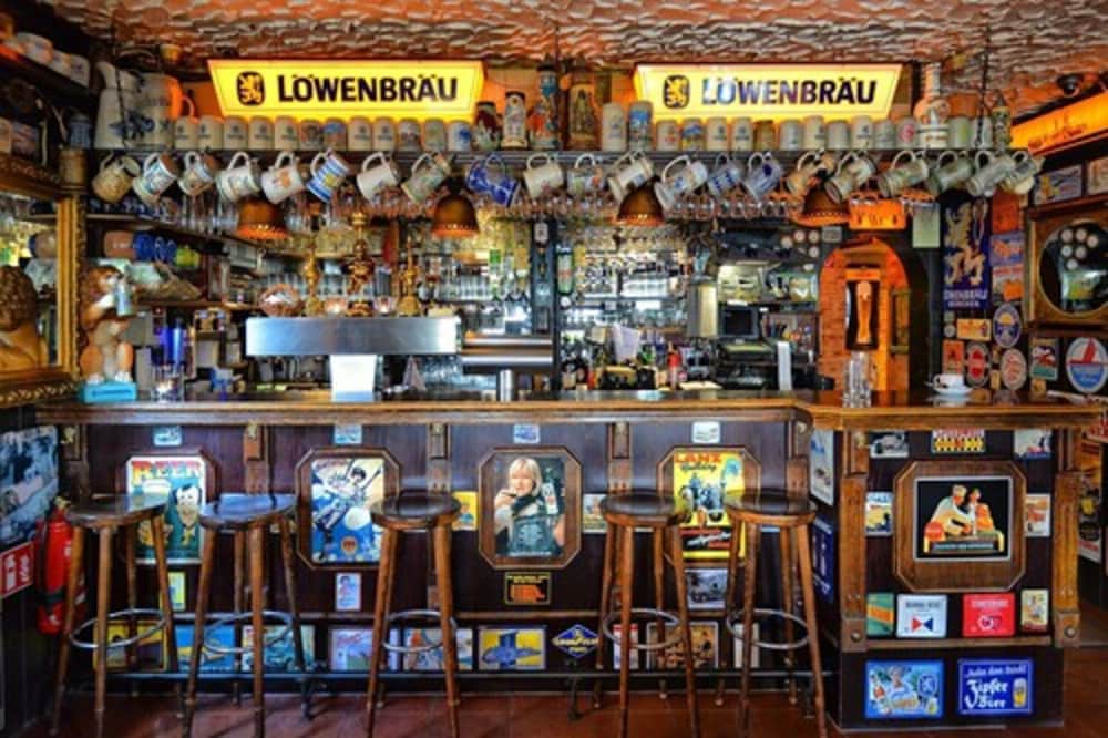 Lowenbrau Koln Hotel Restaurant 35/50