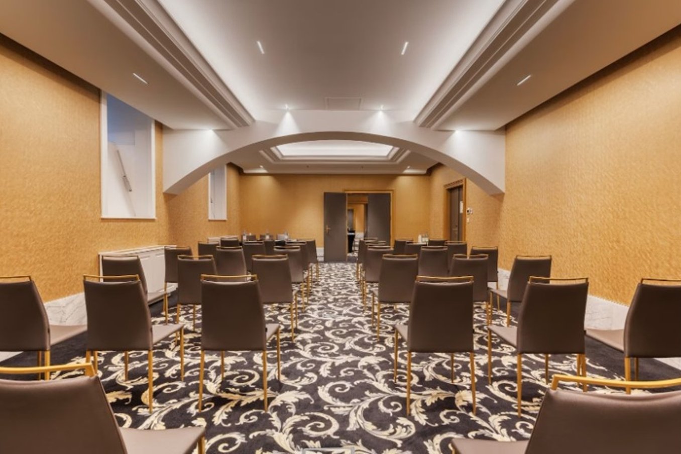 Aurea Ana Palace Hotel 69/78