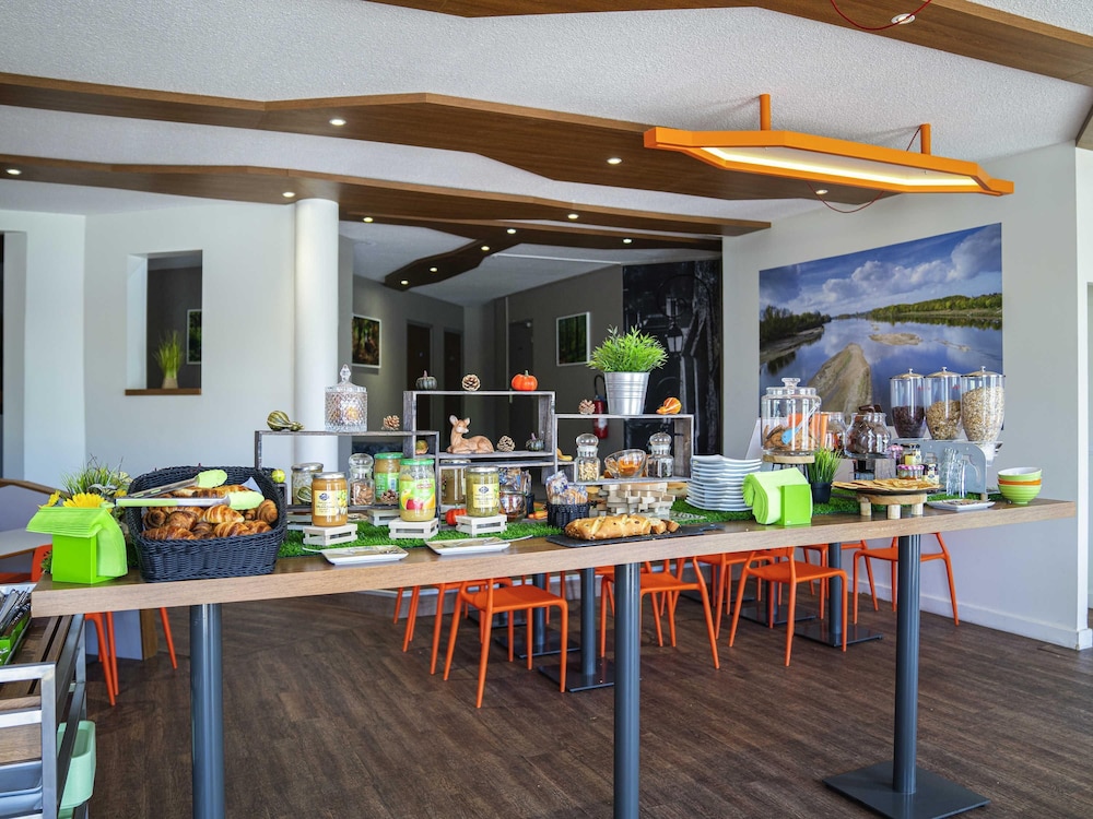 Ibis Styles Gien 33/52