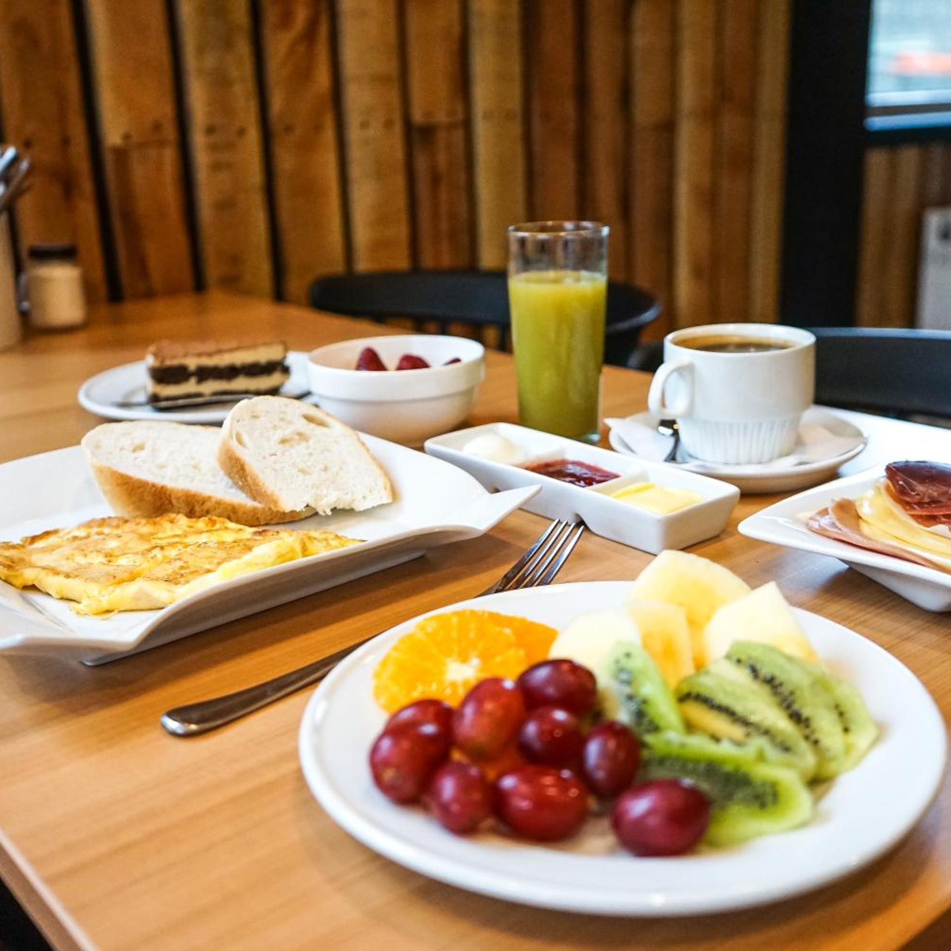 Hotel Boutique Restaurant Kran Kreen 44/50