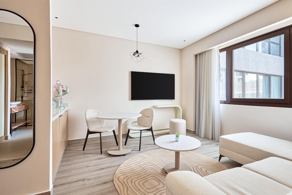 Hyatt Centric Cairo West 35/50