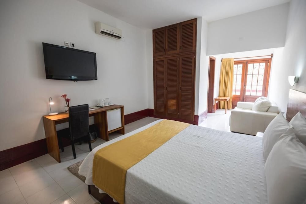 Hotel Praia 20/85