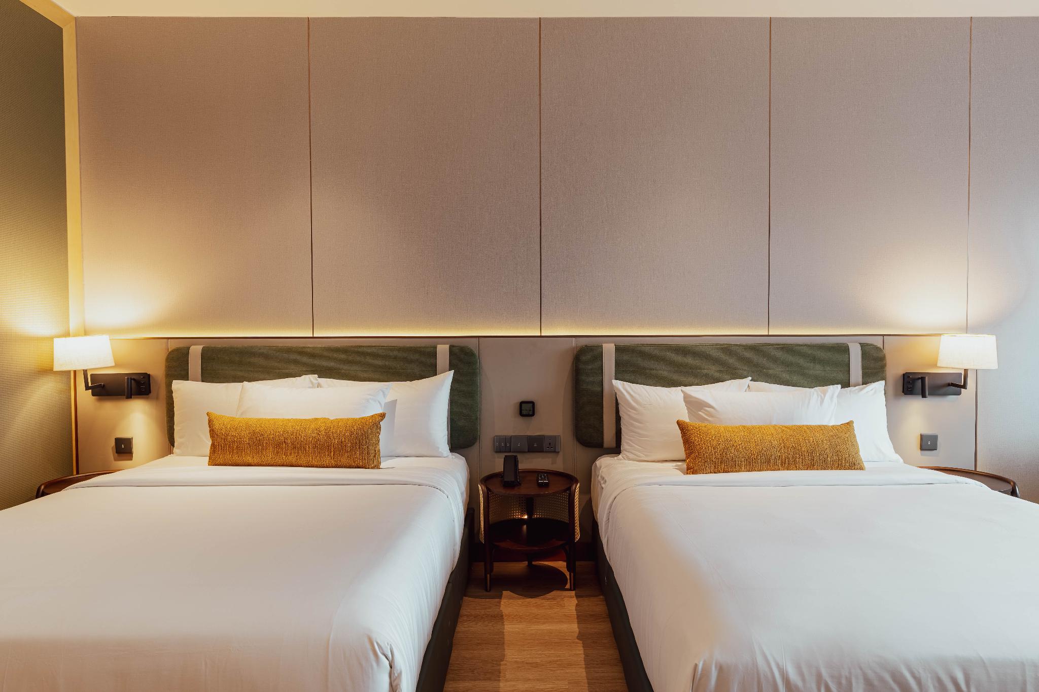 Deluxe Quad Room with 2 Queen Beds