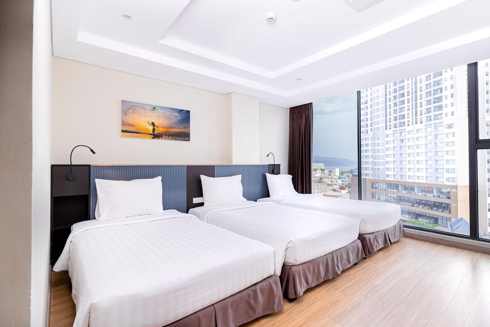 family suite, city view