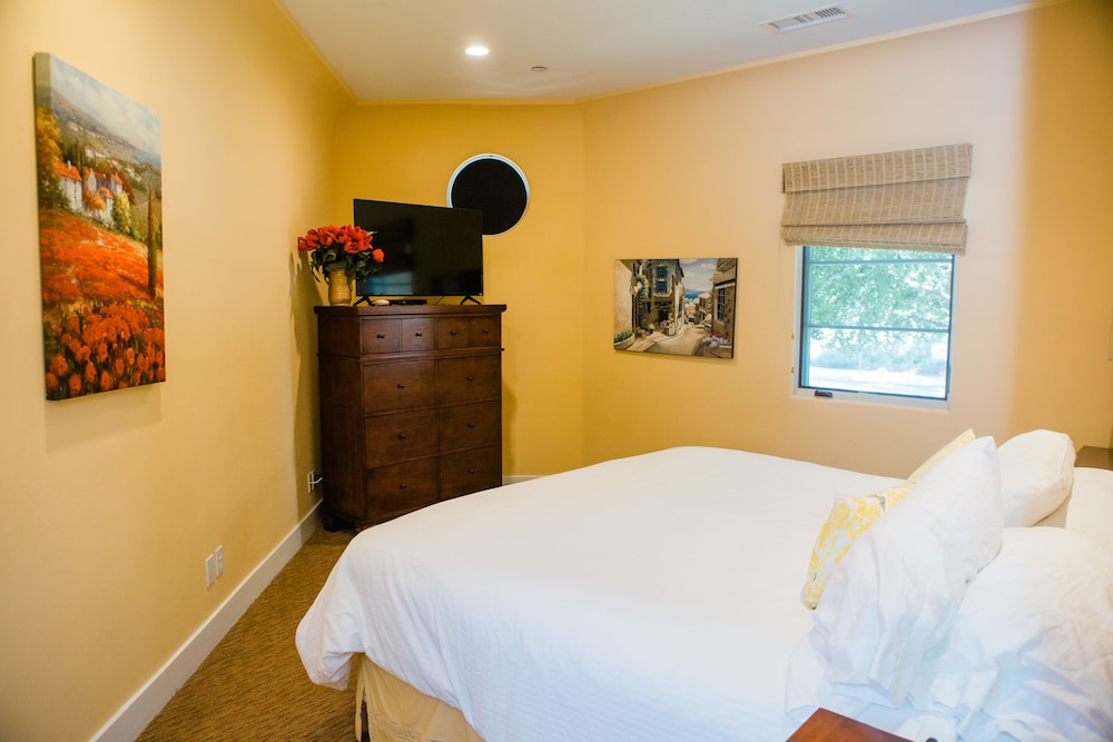 Su Nido All Suites Boutique Inn 23/64