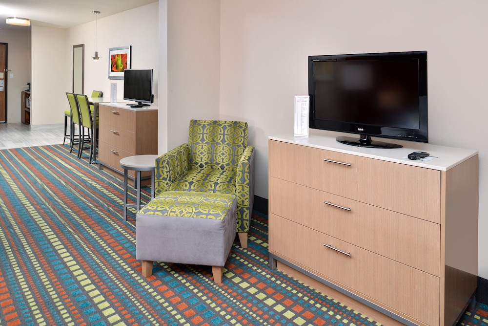 Holiday Inn Express Albuquerque N - Bernalillo, an IHG Hotel 11/61