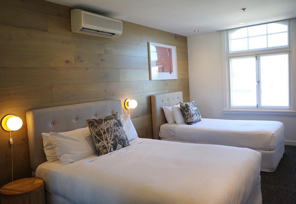 Crown Hotel Surry Hills 20/58