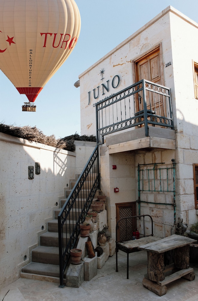 Juno Cappadocia 3/50