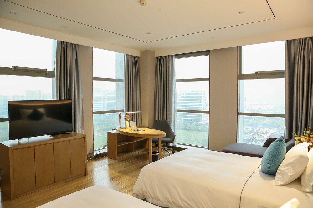 Ramada Encore by Wyndham Hangzhou Aoti 32/64