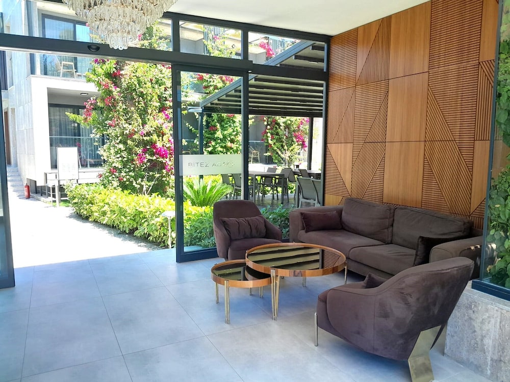 Chronos Beach Hotel 32/50