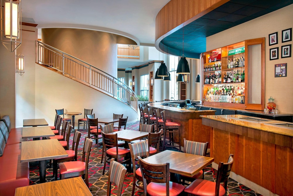 Best Western Premier Plainview-Long Island Hotel 39/52