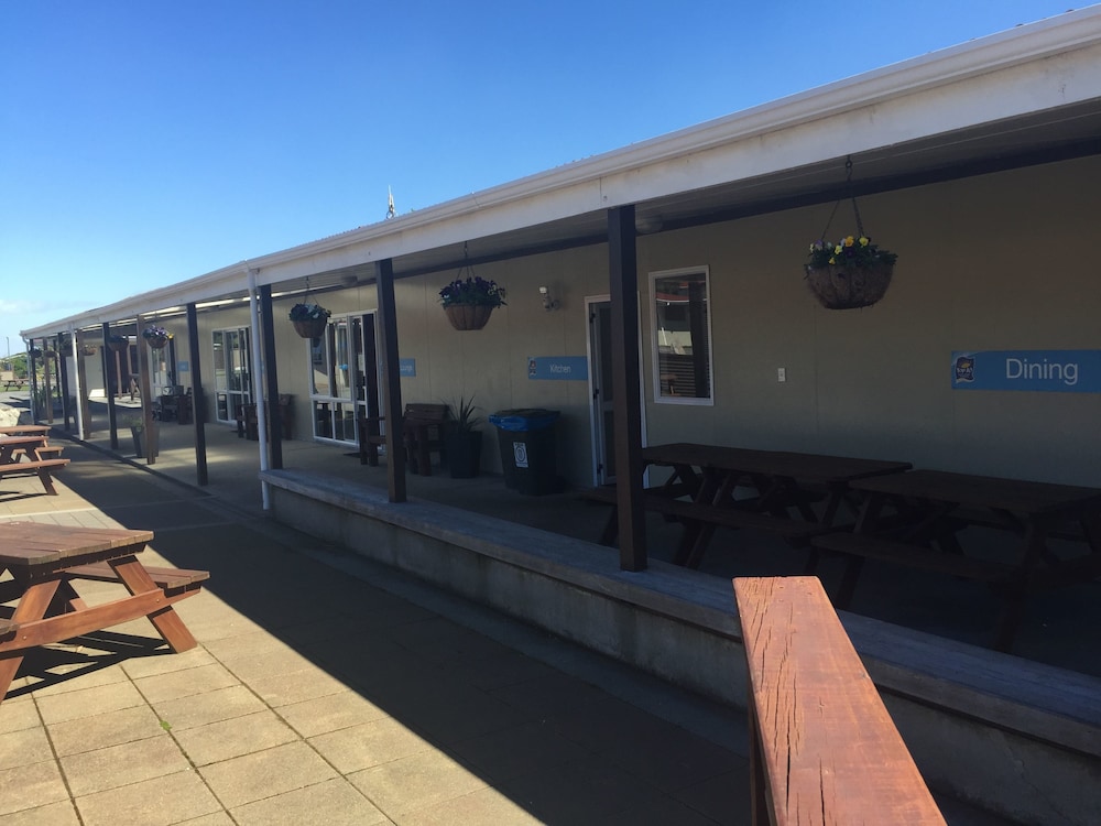 Greymouth Seaside Top 10 Holiday Park 3/71