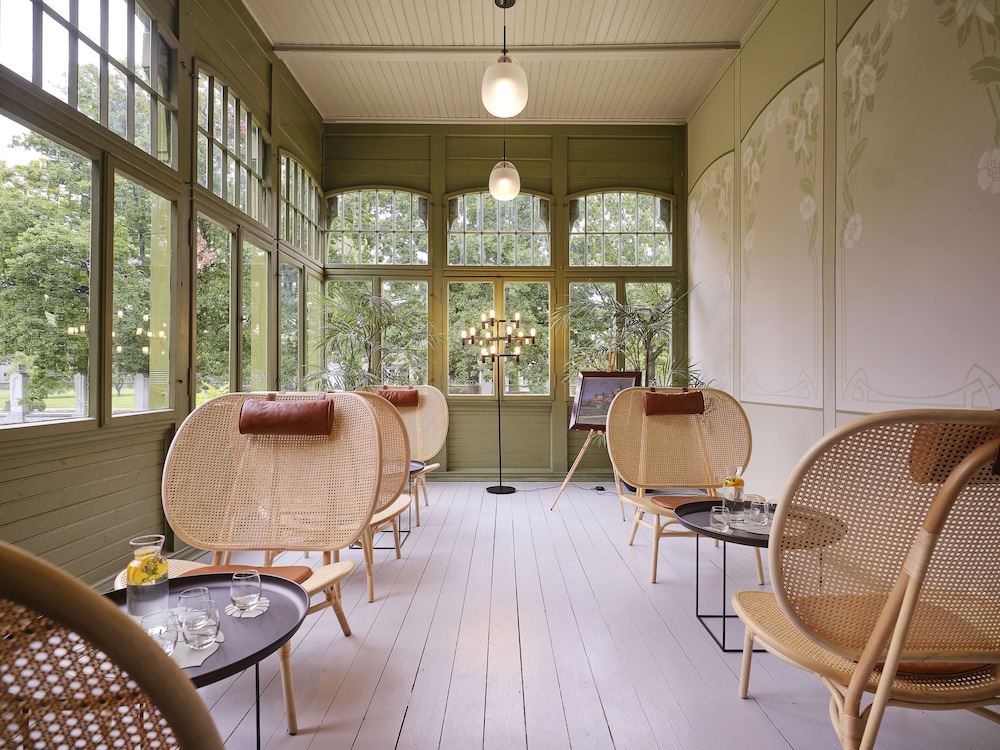 Villa Ammende Restoran and Hotell 36/50
