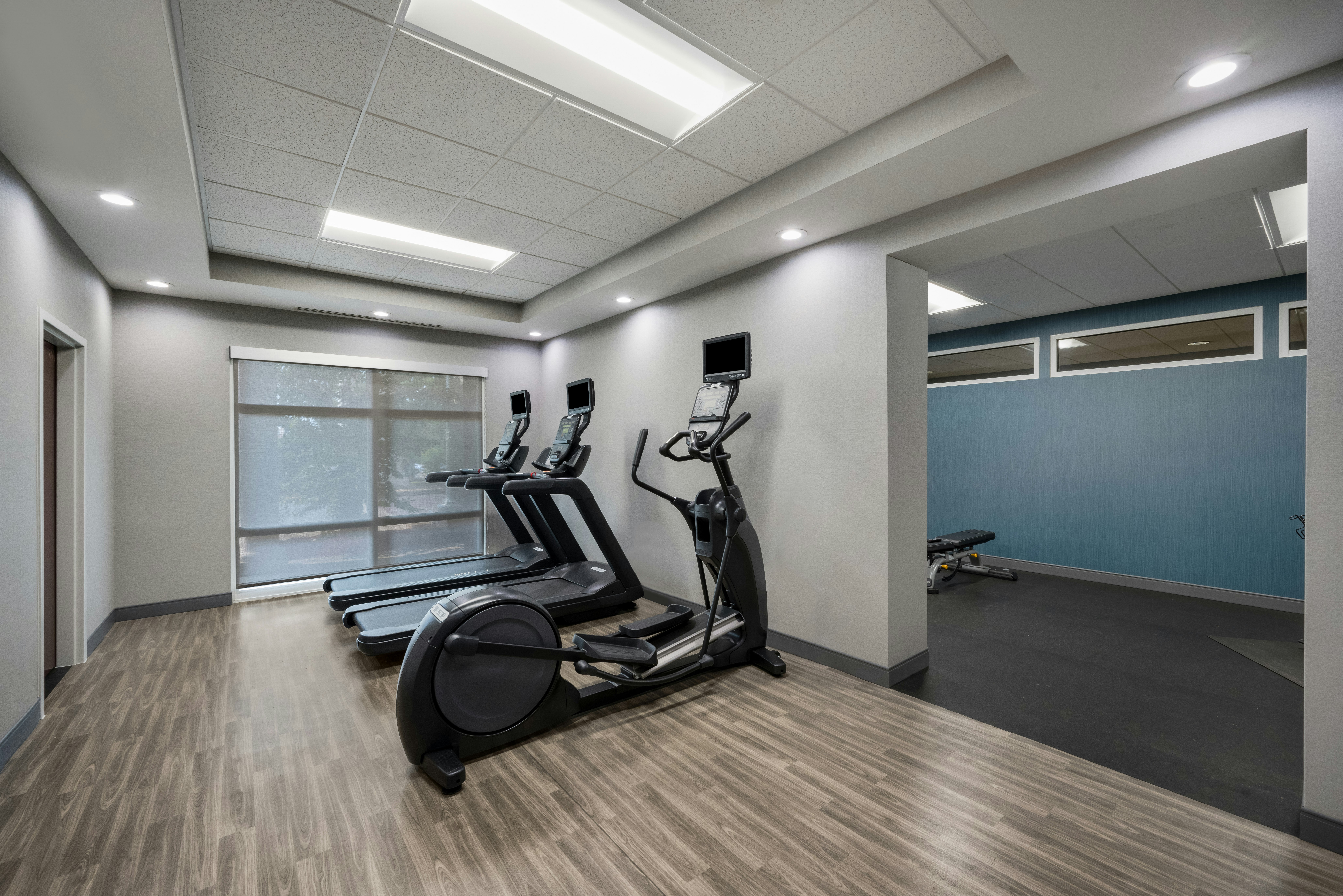Hampton Inn & Suites Fredericksburg-at Celebrate Virginia 19/39