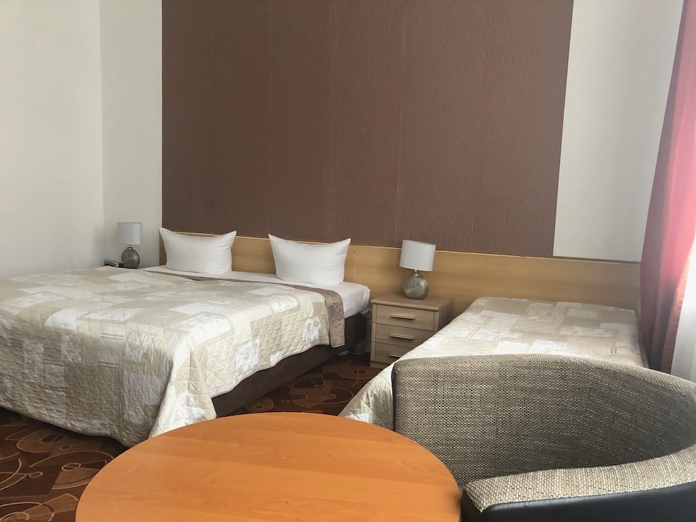Castell Hotel 30/49