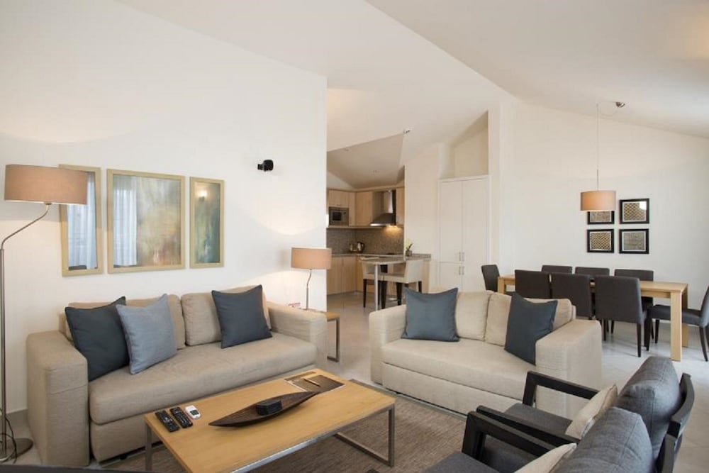 Unique Hotel Residence and Spa 53/57