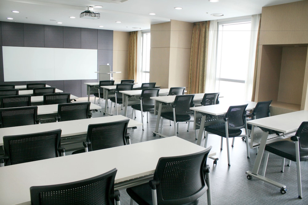 Haeundae Centum Hotel 60/70