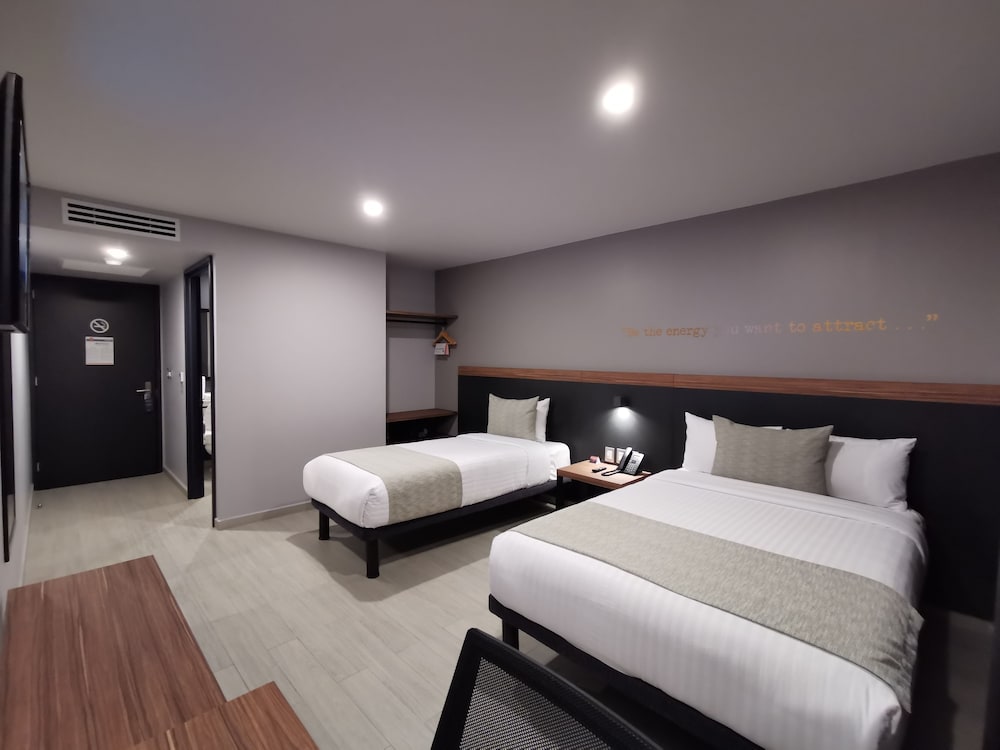 Hotel Bedford 12/50