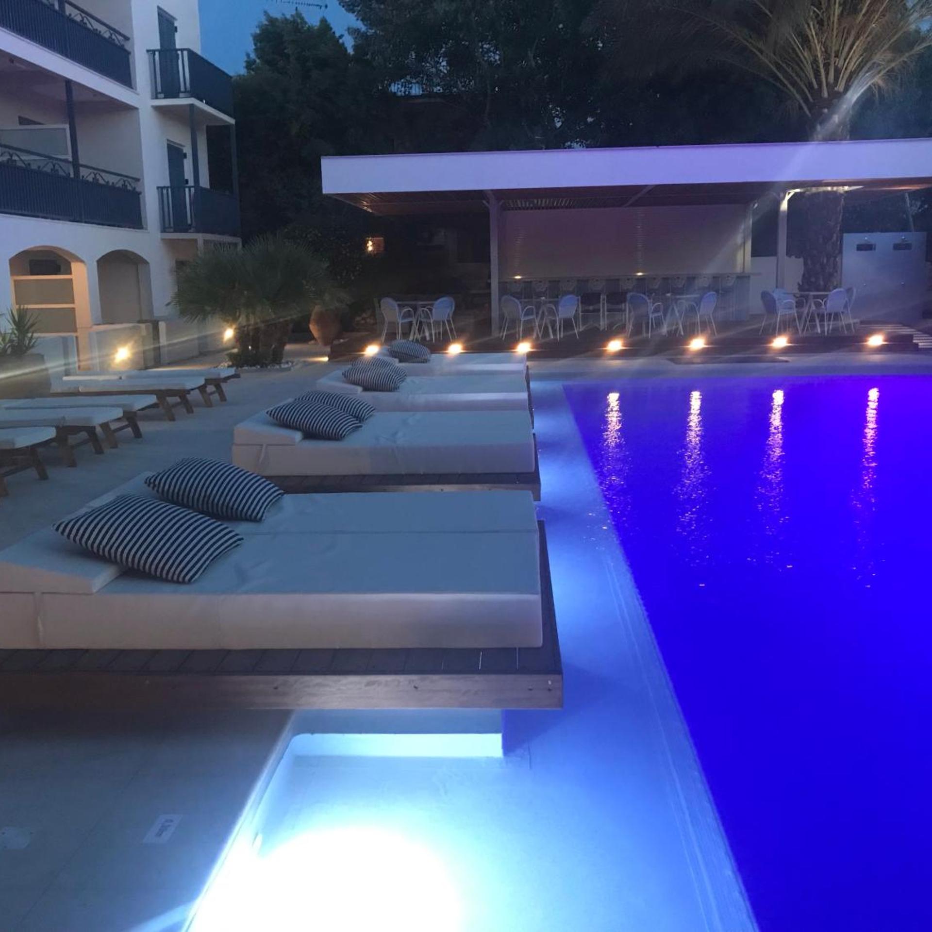 Danae Hotel 4/49