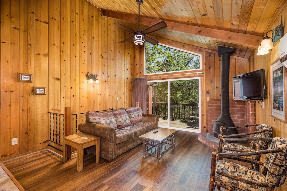 The Pines Resort 23/47