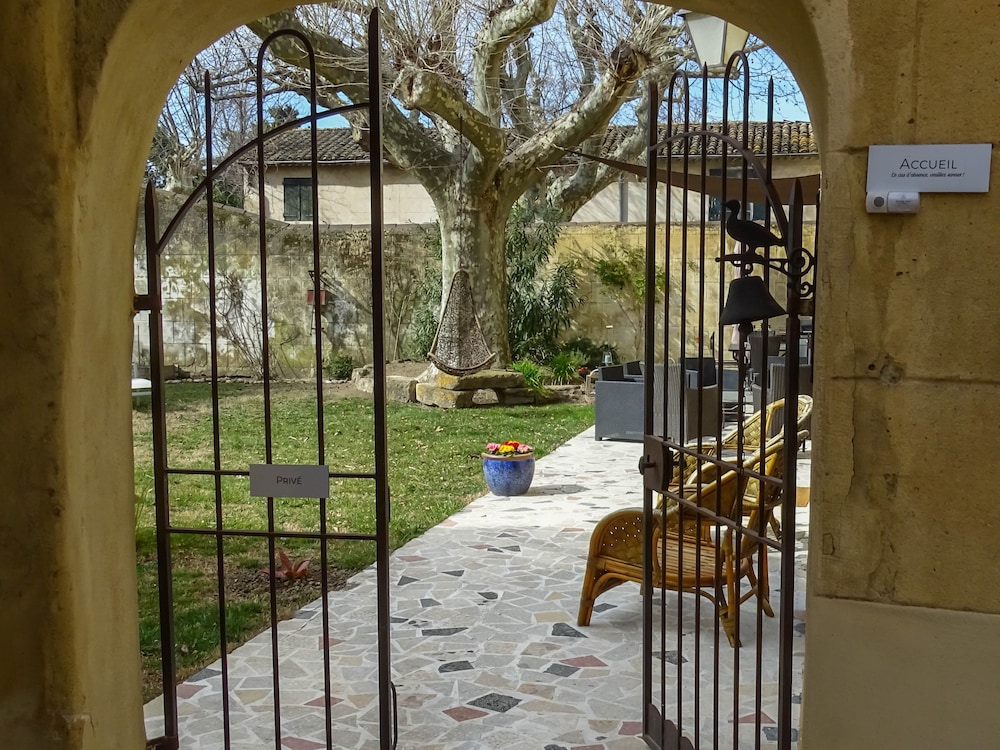 Clos Saint-Pierre De Fraisse 32/38