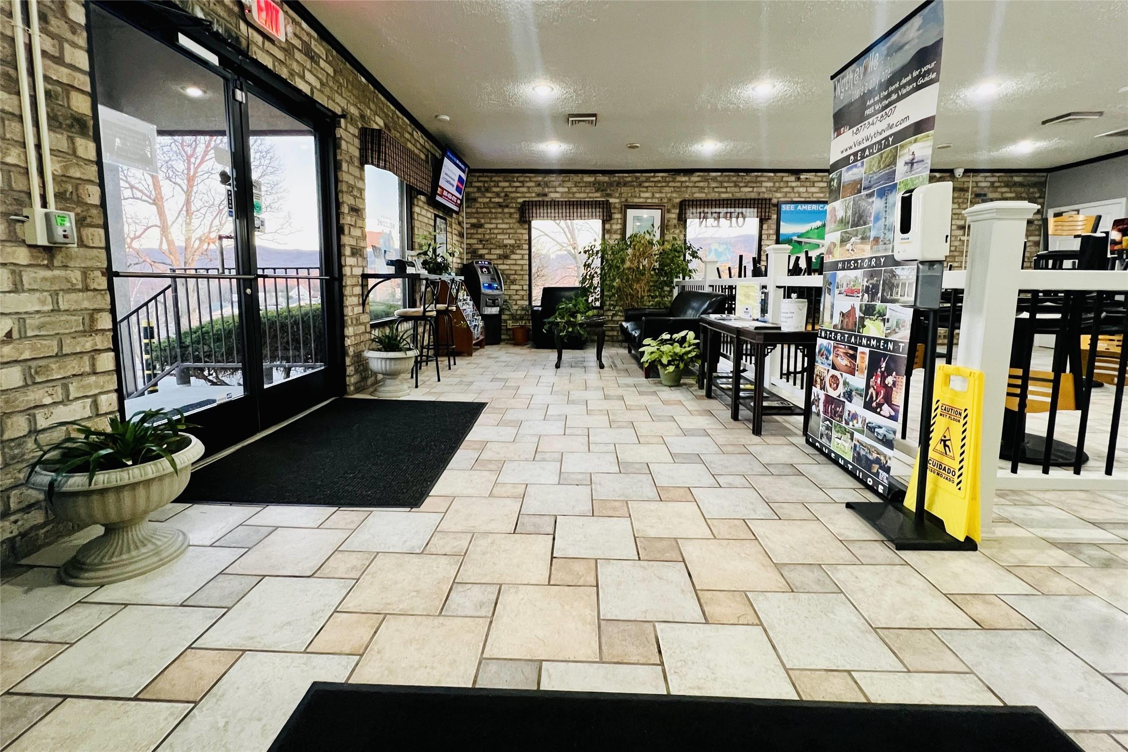 Travelodge By Wyndham Wytheville 40/43