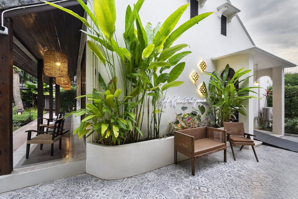 Ratchapruek Lanna Boutique 7/50