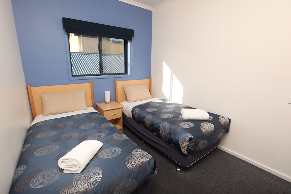 Seaview Motel and Apartments 35/62