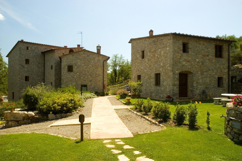 LE POZZE DI LECCHI HOTEL 21/31