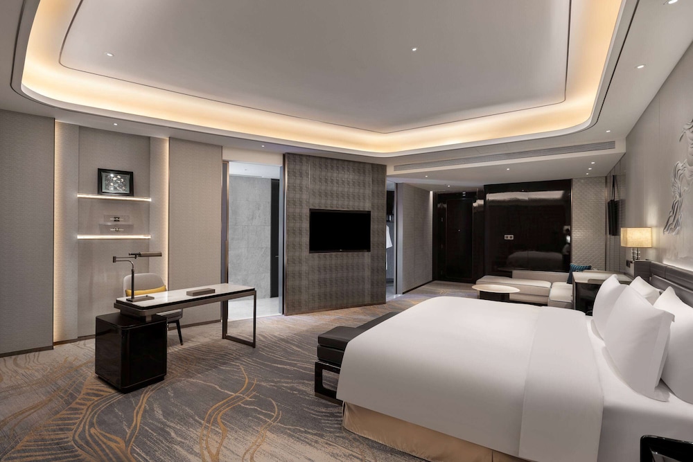 IMPERIAL, KING BED