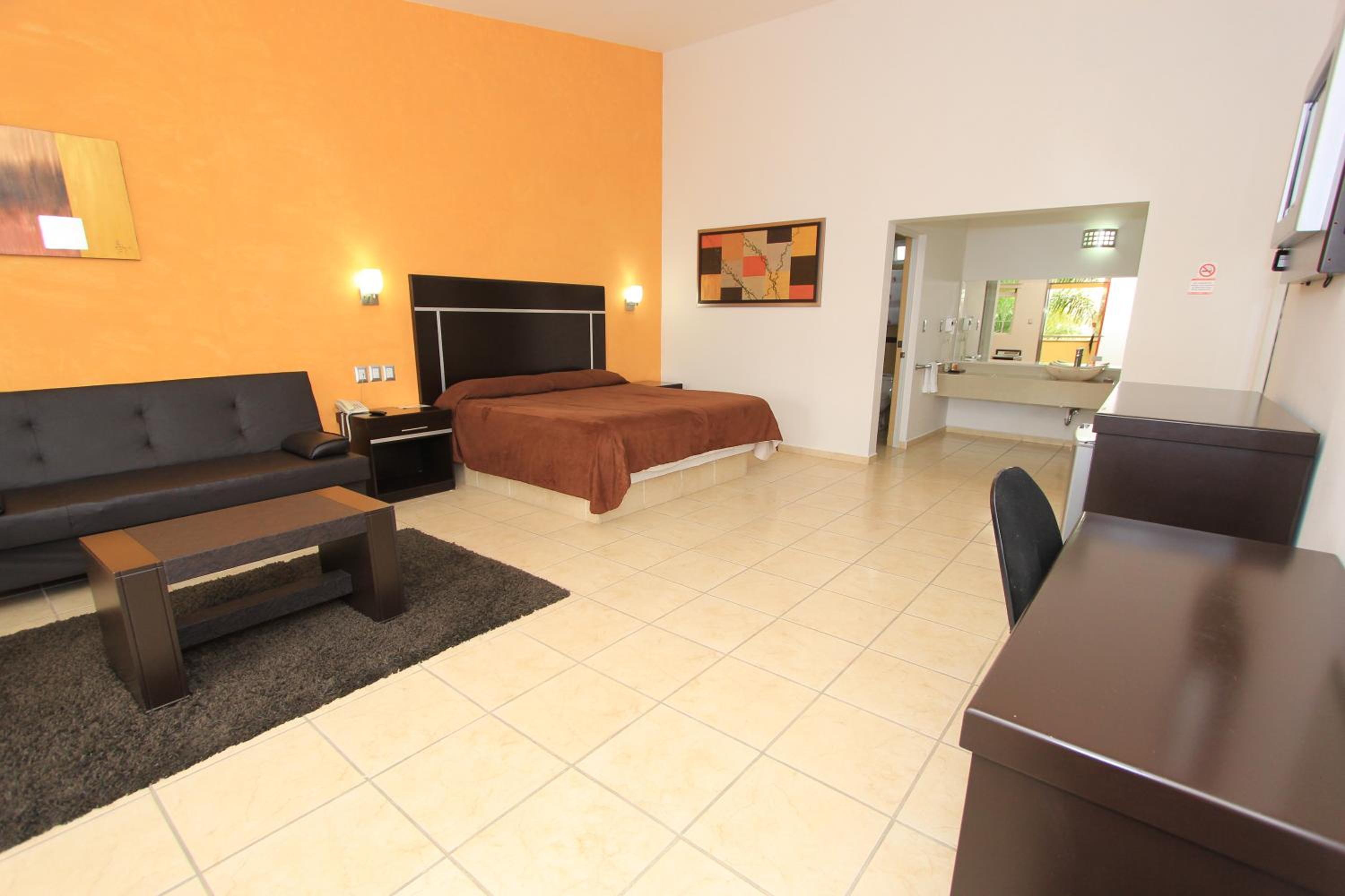 Hotel 5 Inn 35/50