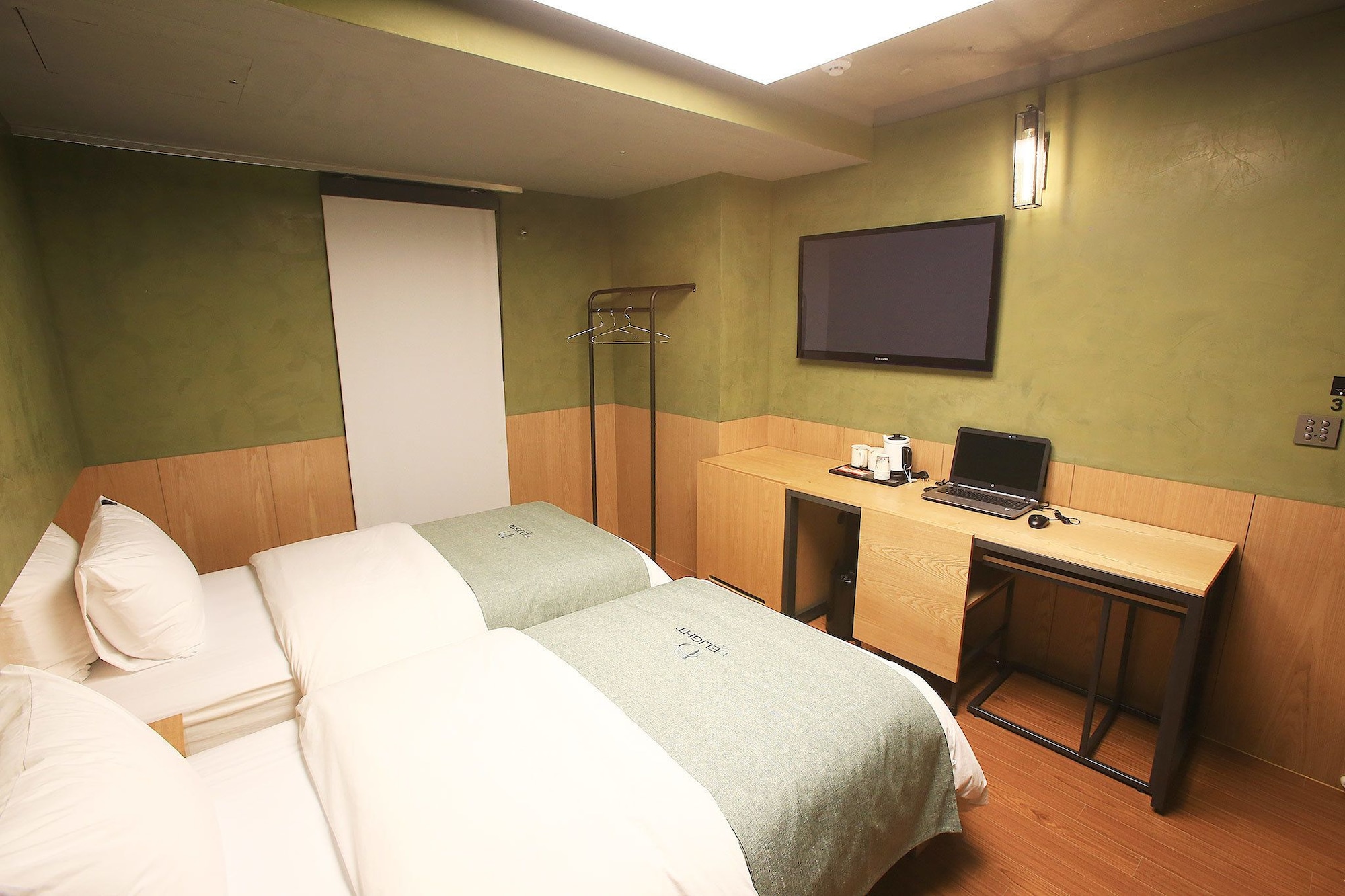 STANDARD, TWIN BEDS