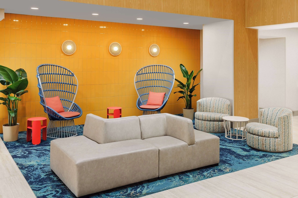 Hyatt Place Across from Universal Orlando Resort 38/60