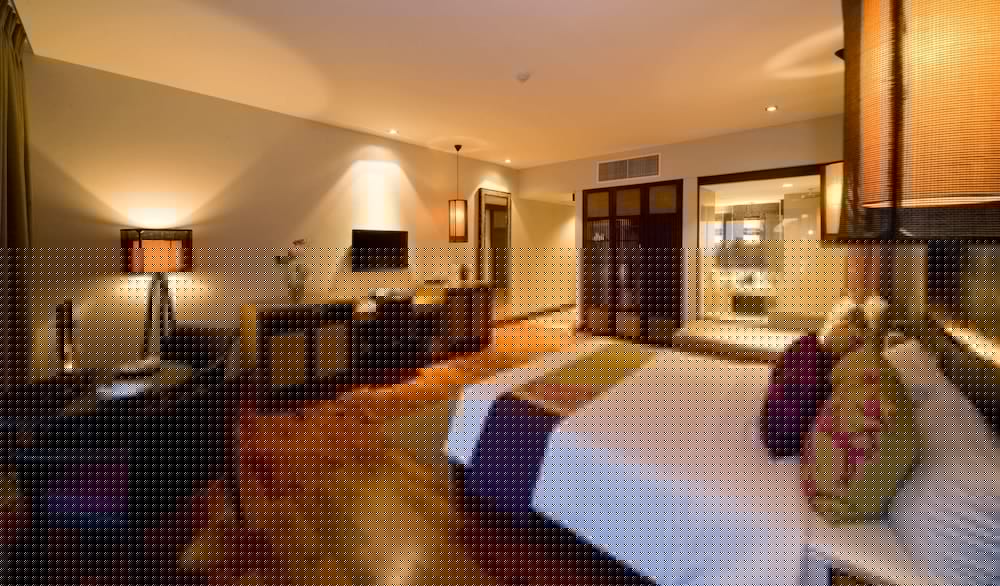 Sareeraya Villas and Suites 8/50