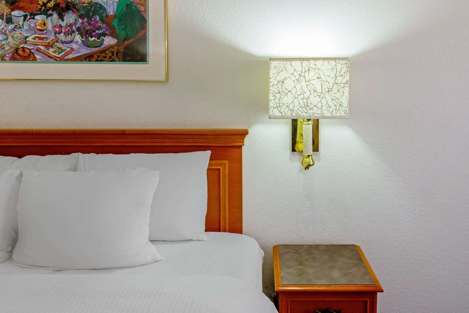 Go 2 Hotel by Reliance 12/20