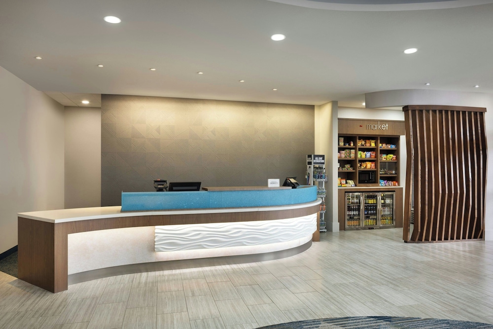 Springhill Suites Wichita Airport 10/69