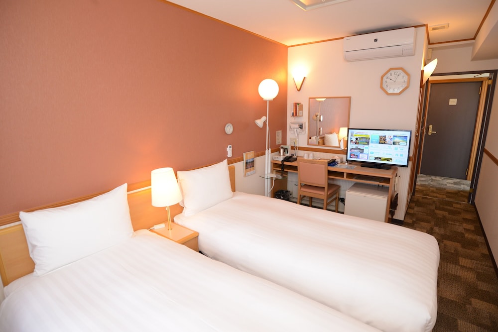 غرفة اقتصادية بسريرين منفصلين للمدخنين، Toyoko Inn Hakodate Ekimae Asaichi 2/4