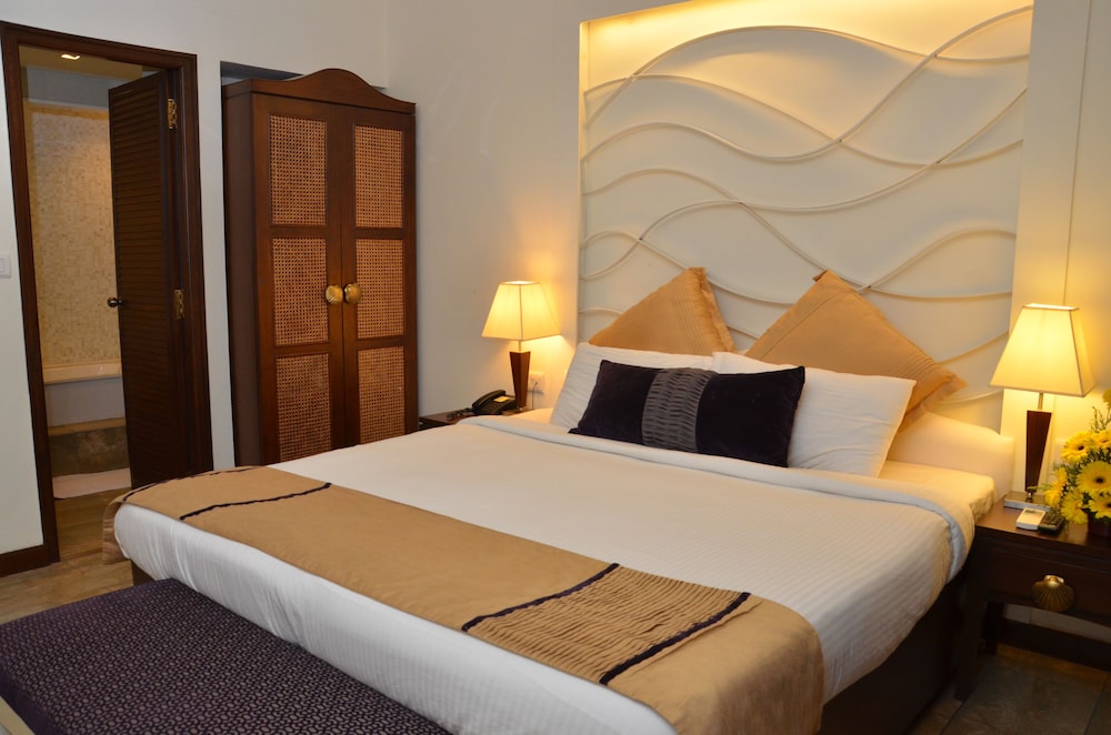Sonesta Inn 11/50