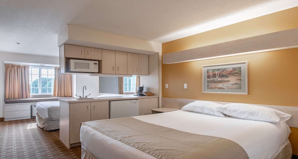 SureStay Hotel by Best Western Christiansburg Blacksburg 7/23