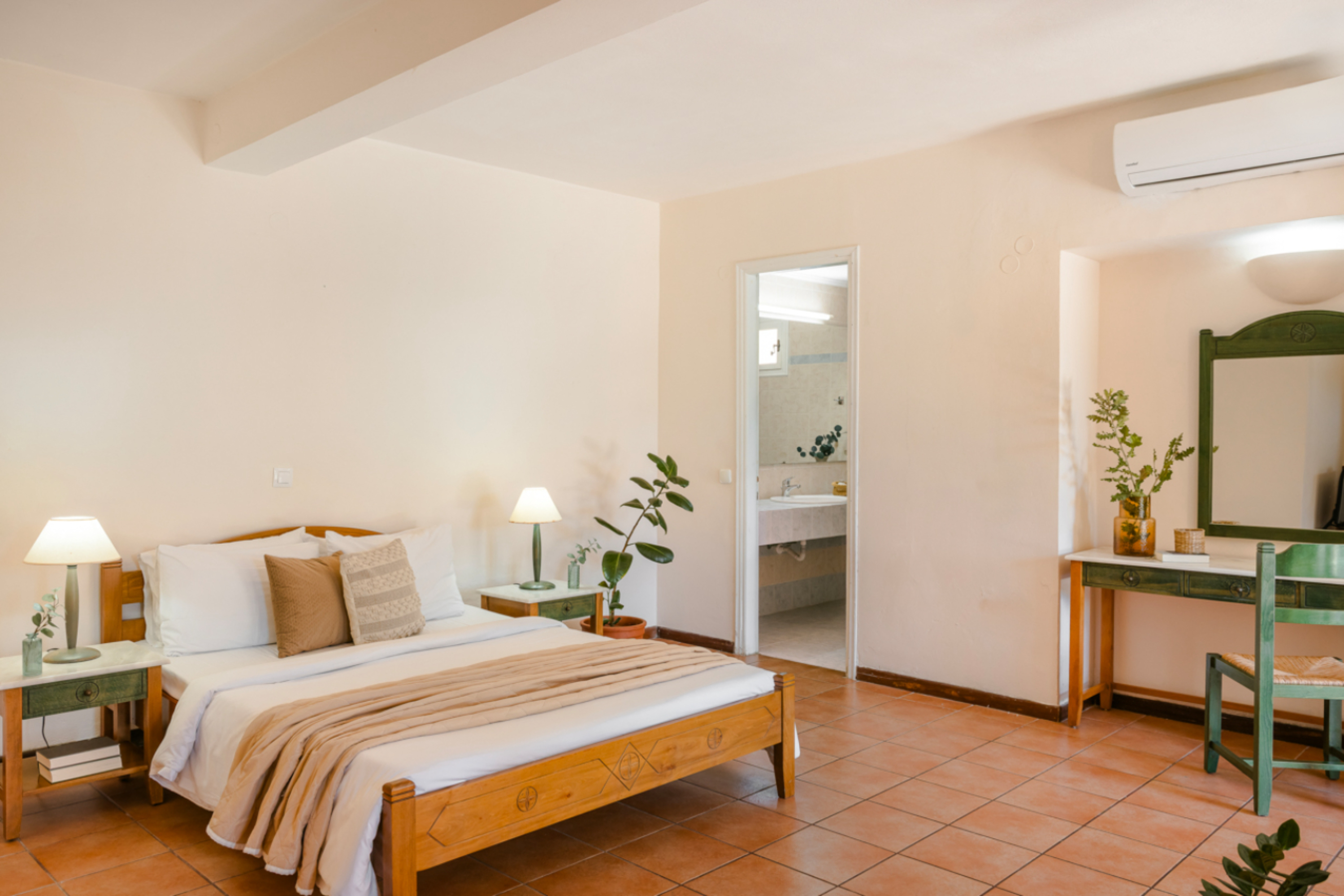 DOUBLE ROOM GARDEN VIEW