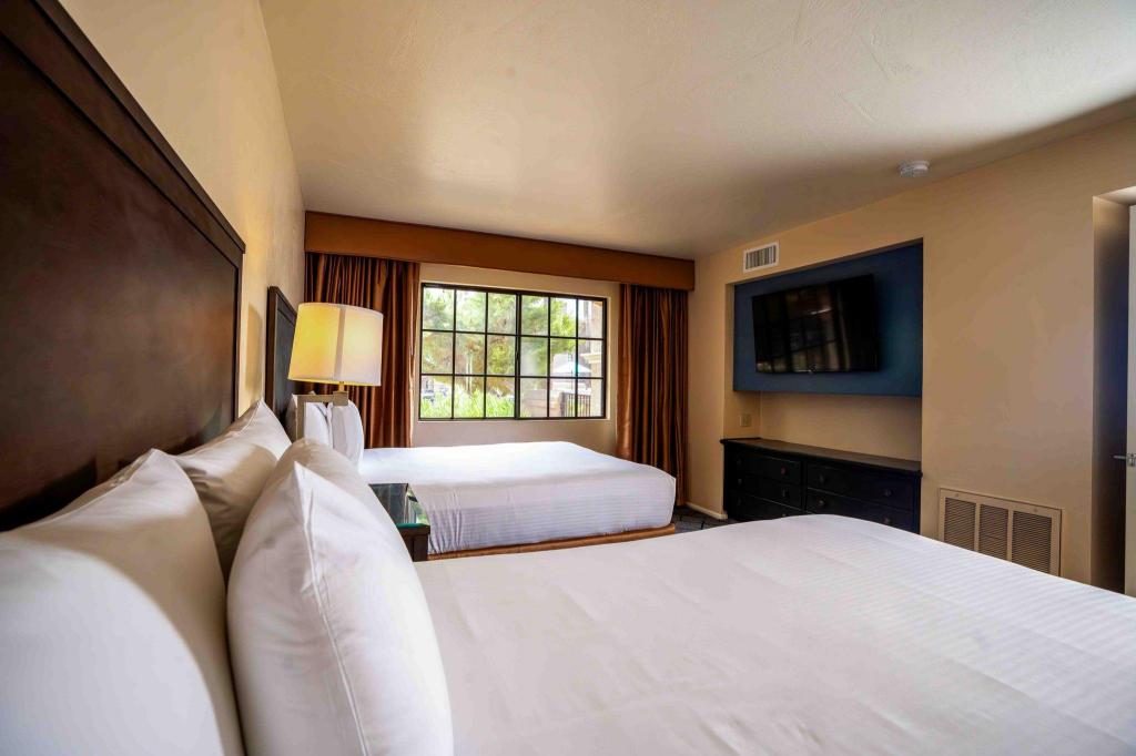 Valley, Villa, 2 Queen Beds, Accessible