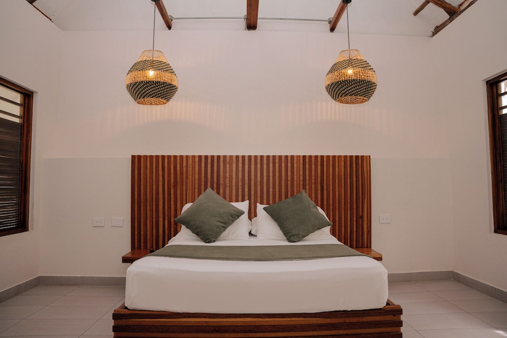 HUKUMEIZI HOTEL 15/50