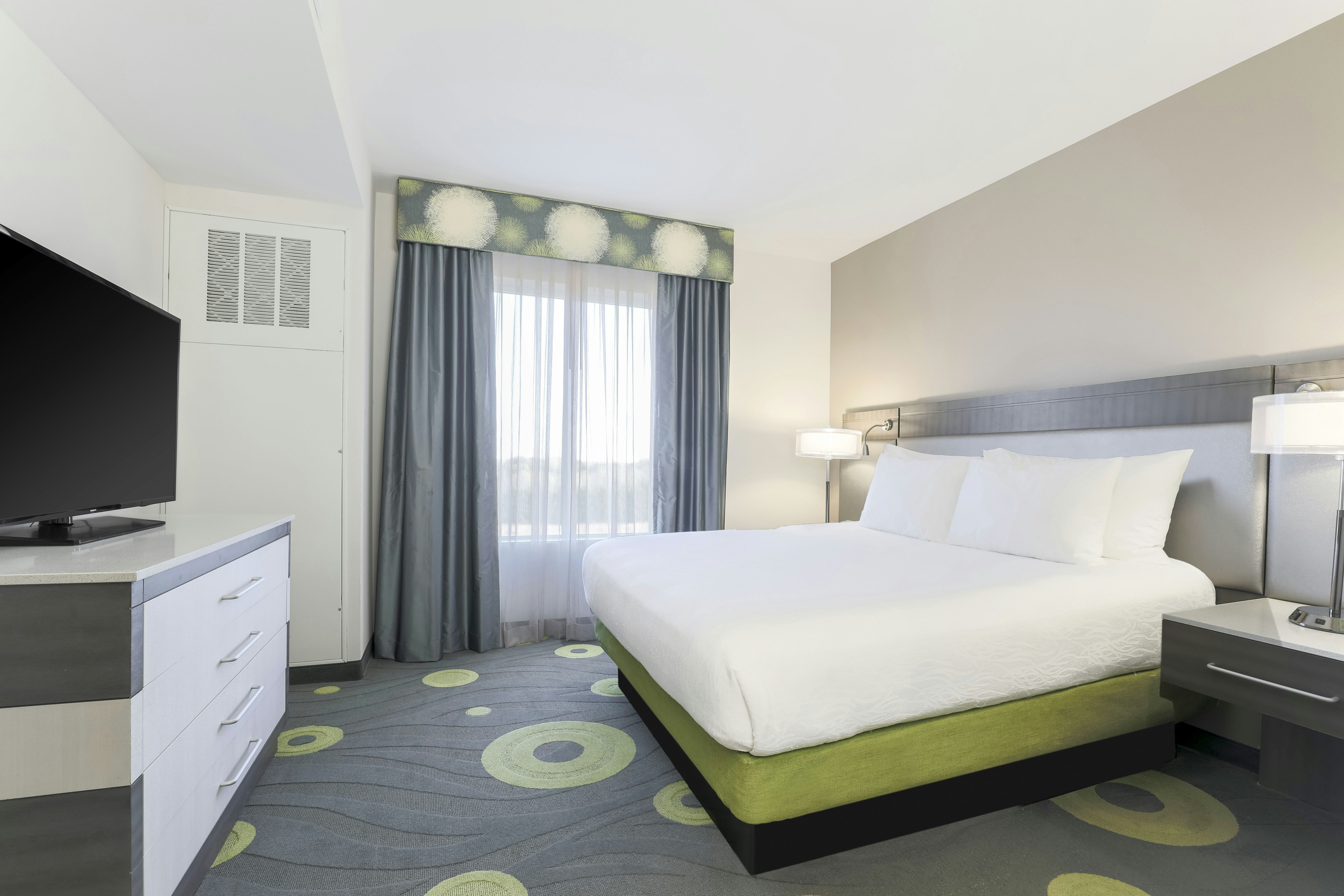 1 Bedroom, Suite, King Bed