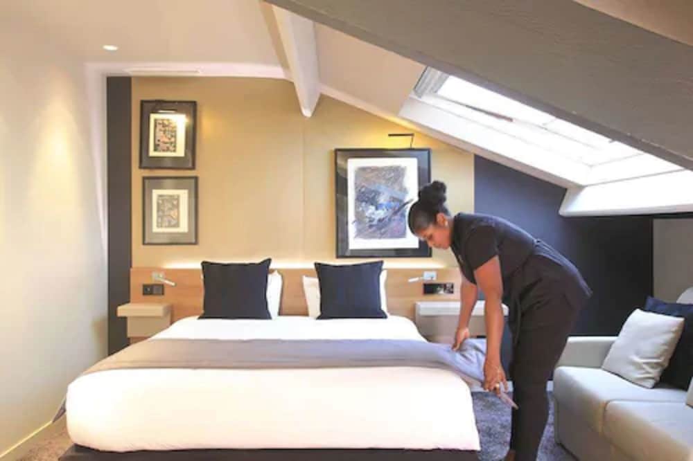 Fred Hotel 16/70