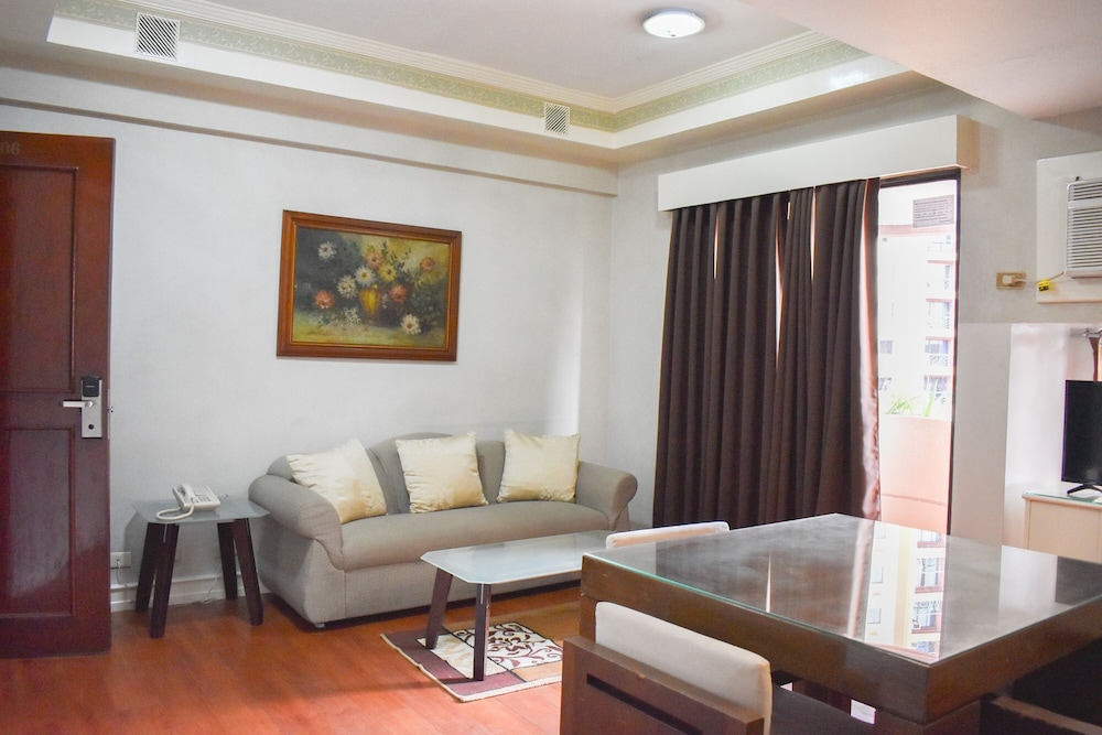 Sunette Tower Suites Makati City Center 52/75